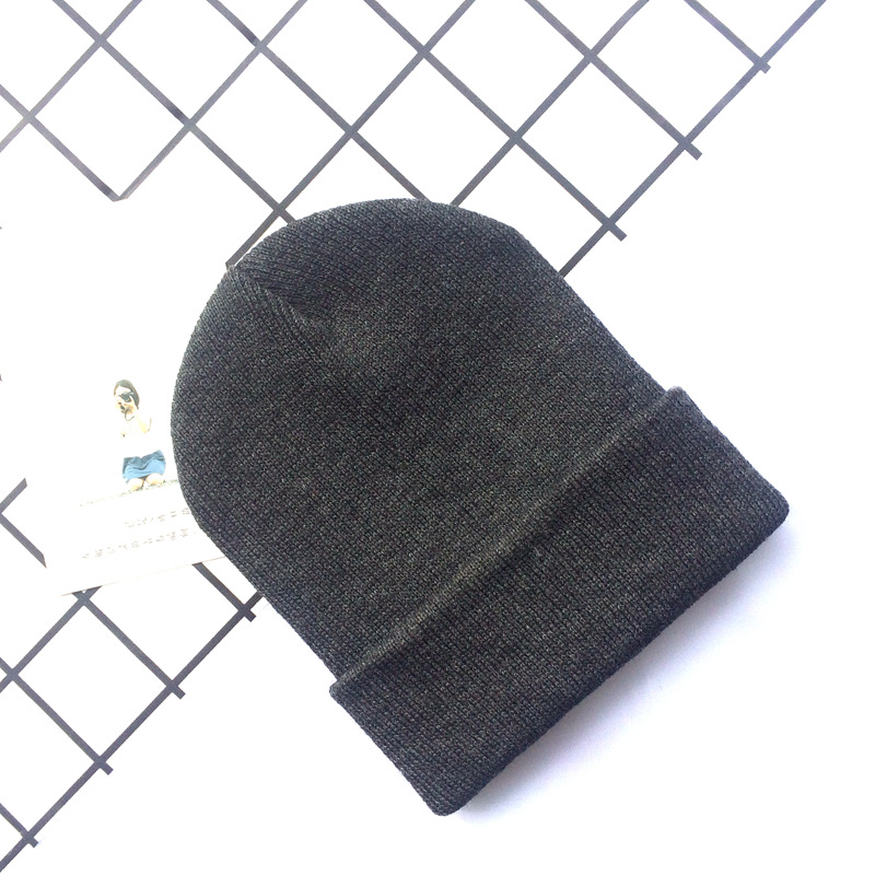 H00011 Basic Beanie Bonnet tricoté pour enfants