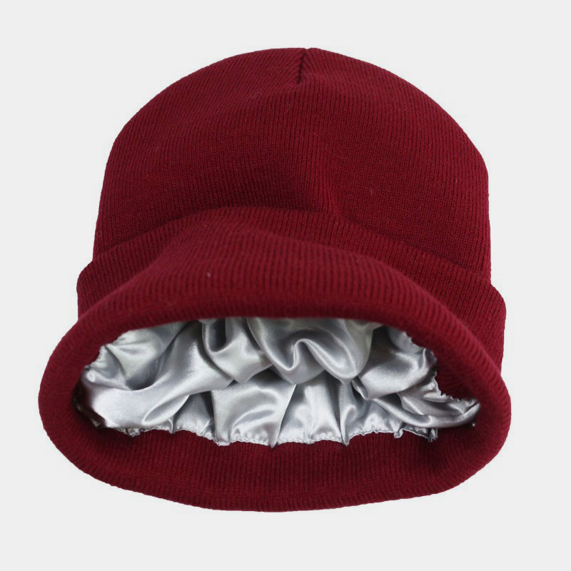 H00023 Bonnet tricoté pour adulte de couleur unie avec doublure en satin