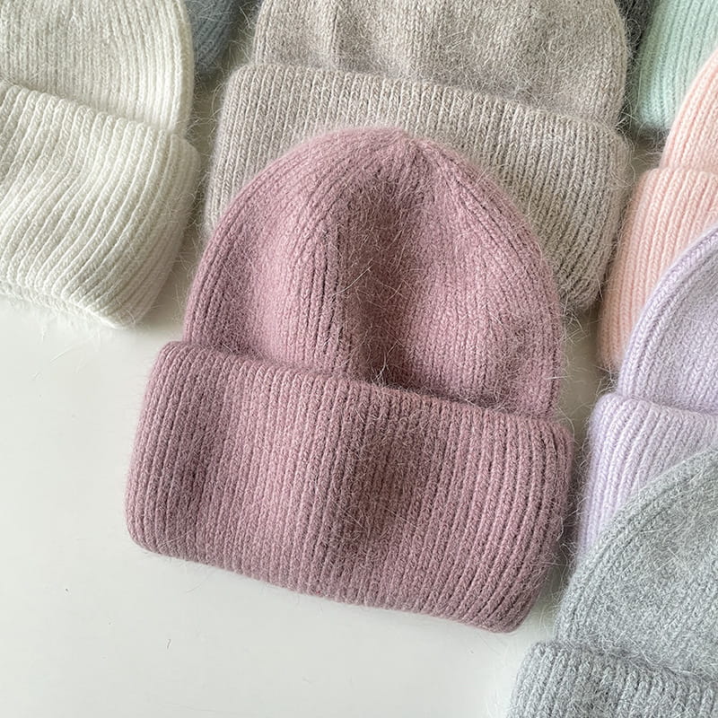 H00045 Bonnet tricoté chaud pour femmes en laine de lapin angolais