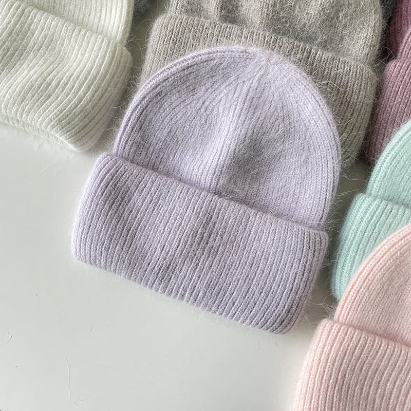 H00045 Bonnet tricoté chaud pour femmes en laine de lapin angolais