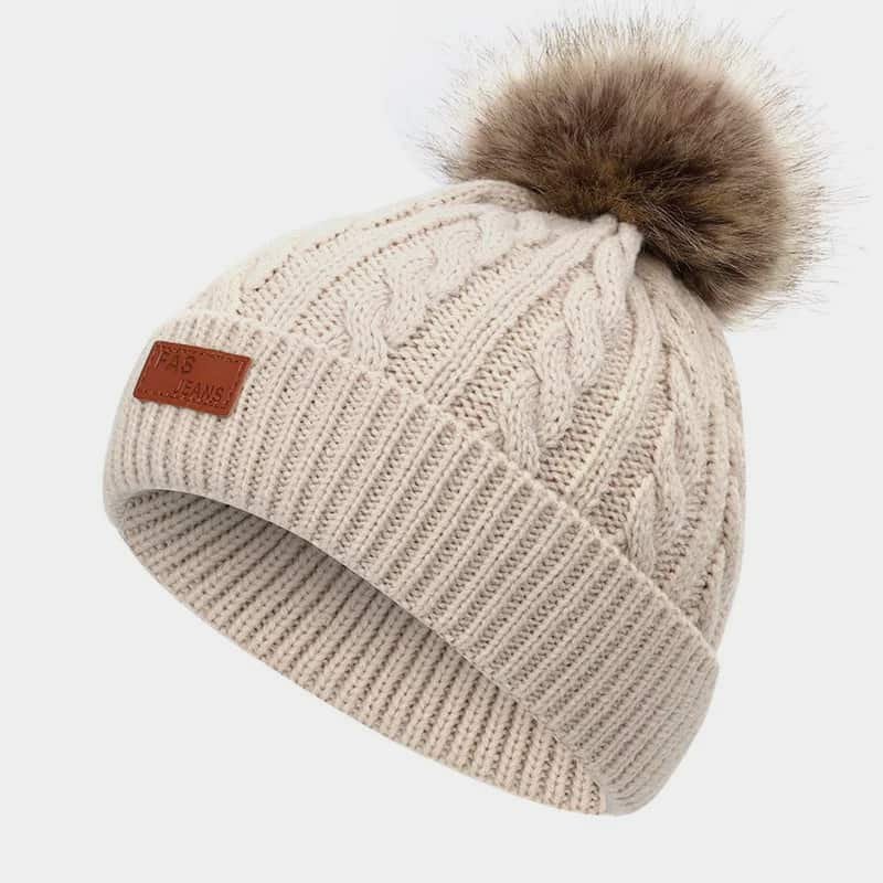 H00077 Bonnet tricoté torsadé pour enfant avec étiquette en cuir